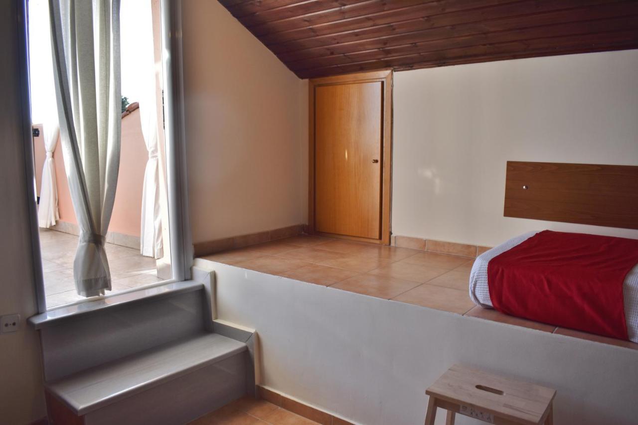 Kripis House *